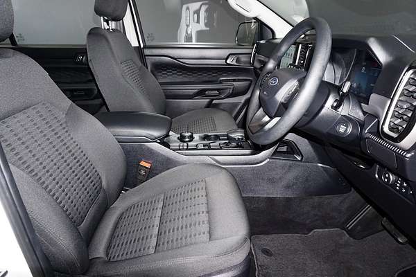 2024 Ford Everest Ambiente
