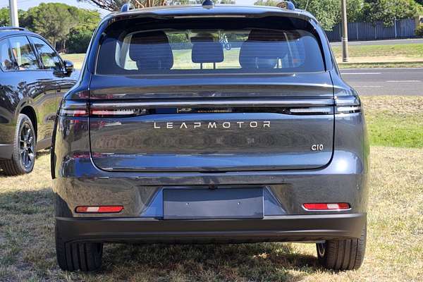 2024 Leapmotor C10 Design B11
