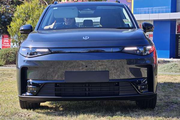 2024 Leapmotor C10 Design B11