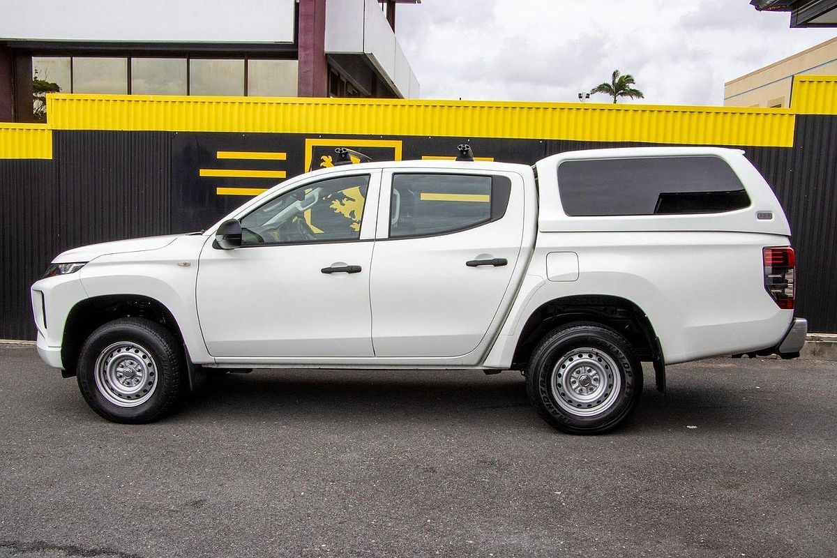2021 Mitsubishi Triton GLX MR 4X4