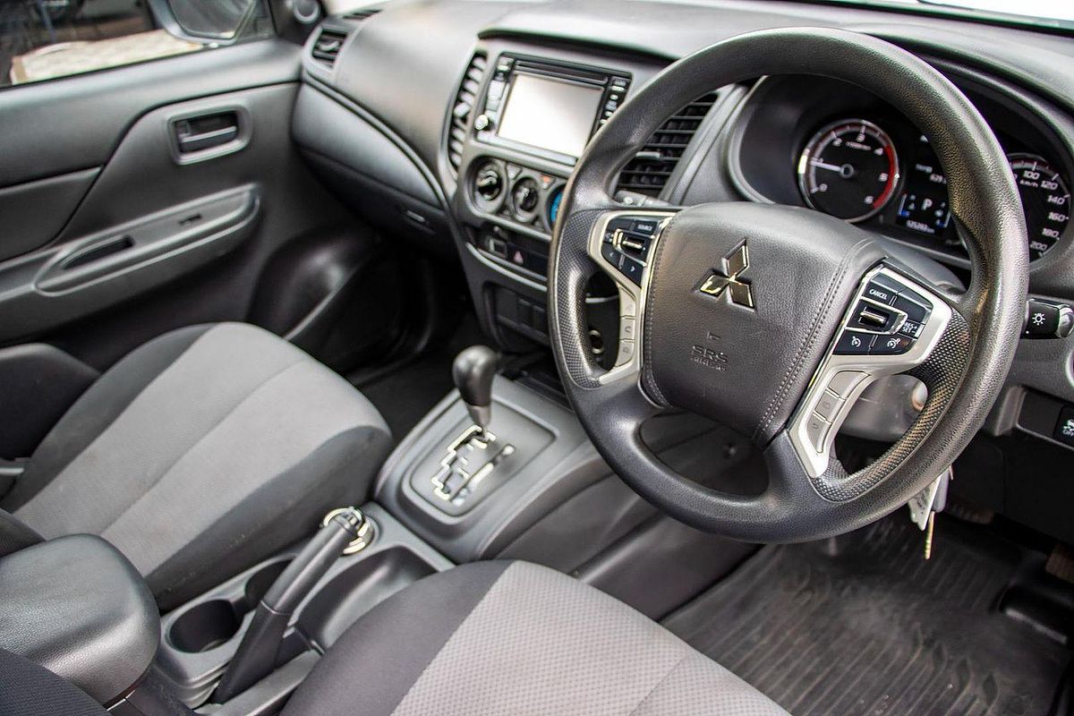 2021 Mitsubishi Triton GLX MR 4X4