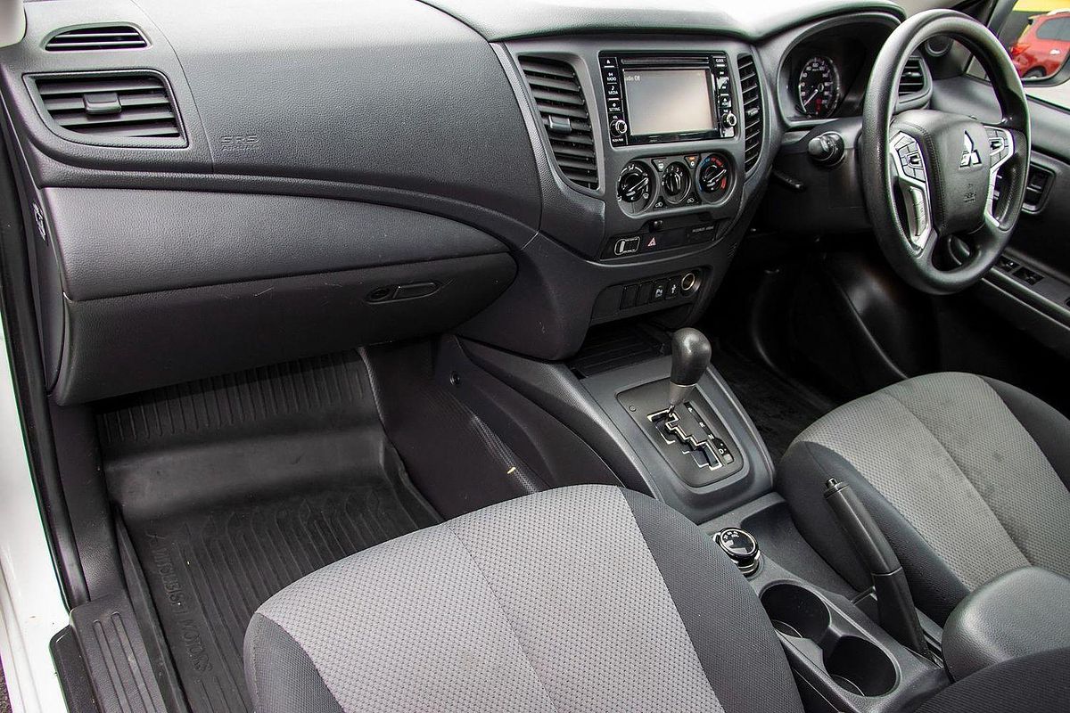 2021 Mitsubishi Triton GLX MR 4X4