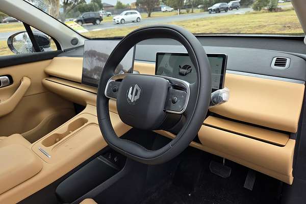 2025 Leapmotor C10 Design B11