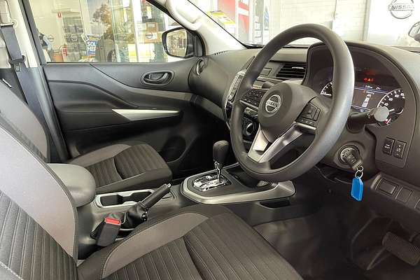2025 Nissan Navara SL D23 4X4