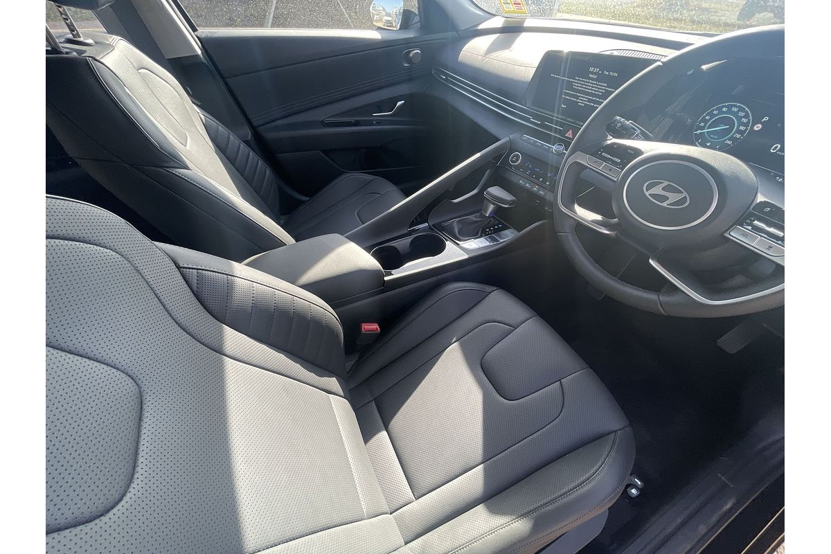 2024 Hyundai i30 Elite Hybrid CN7.V2
