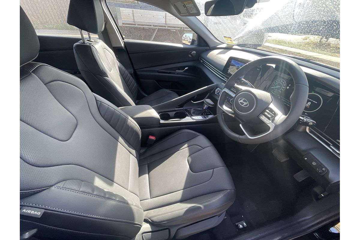 2024 Hyundai i30 Elite Hybrid CN7.V2