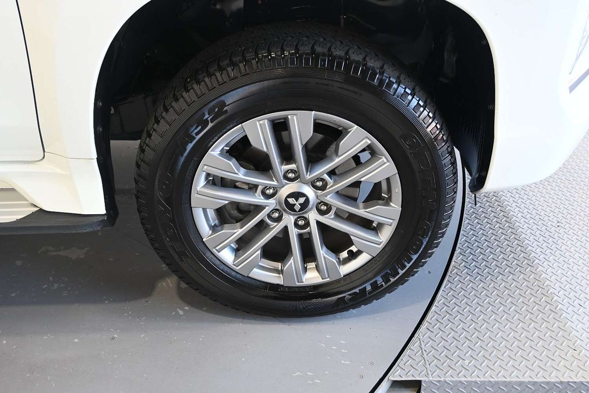2023 Mitsubishi Pajero Sport GLX QF