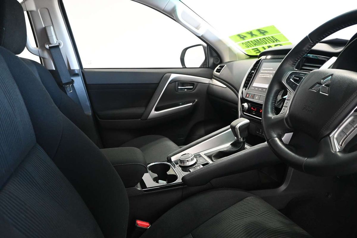 2023 Mitsubishi Pajero Sport GLX QF
