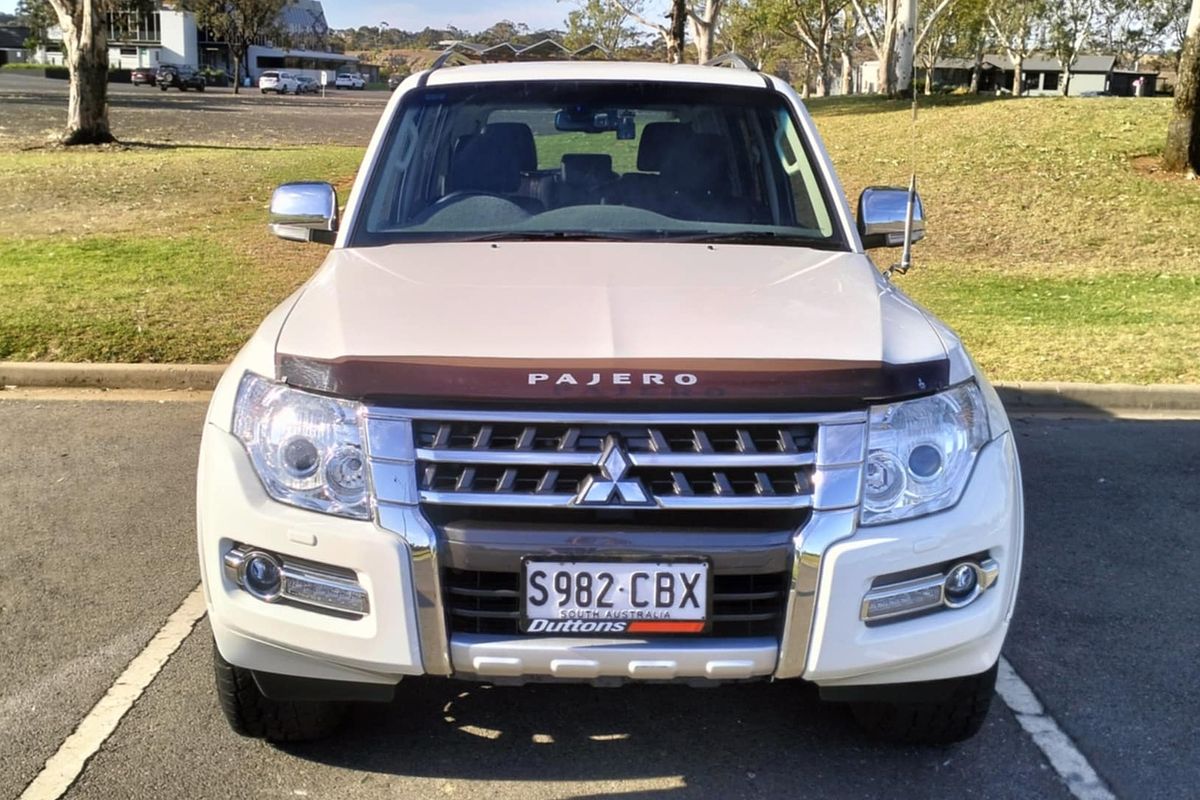 2019 Mitsubishi Pajero GLS NX