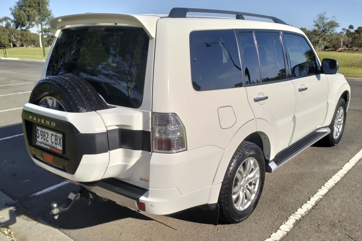 2019 Mitsubishi Pajero GLS NX