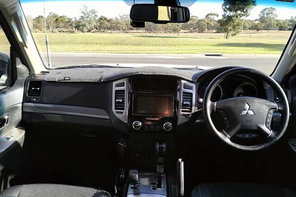 2019 Mitsubishi Pajero GLS NX