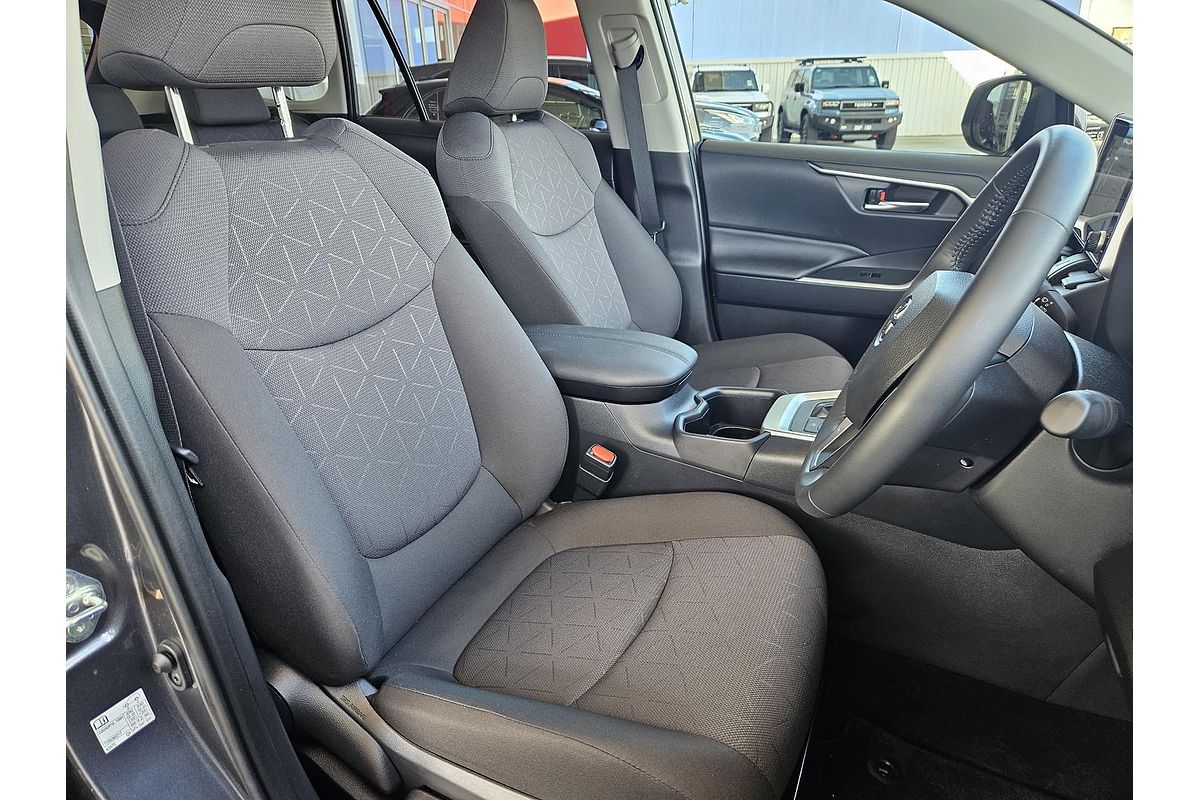 2024 Toyota RAV4 GXL AXAH54R