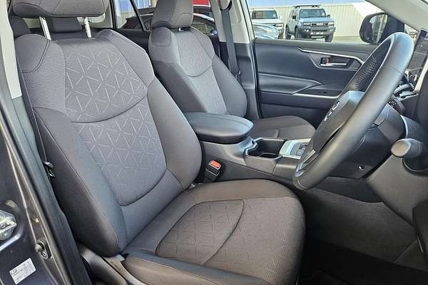 2024 Toyota RAV4 GXL AXAH54R