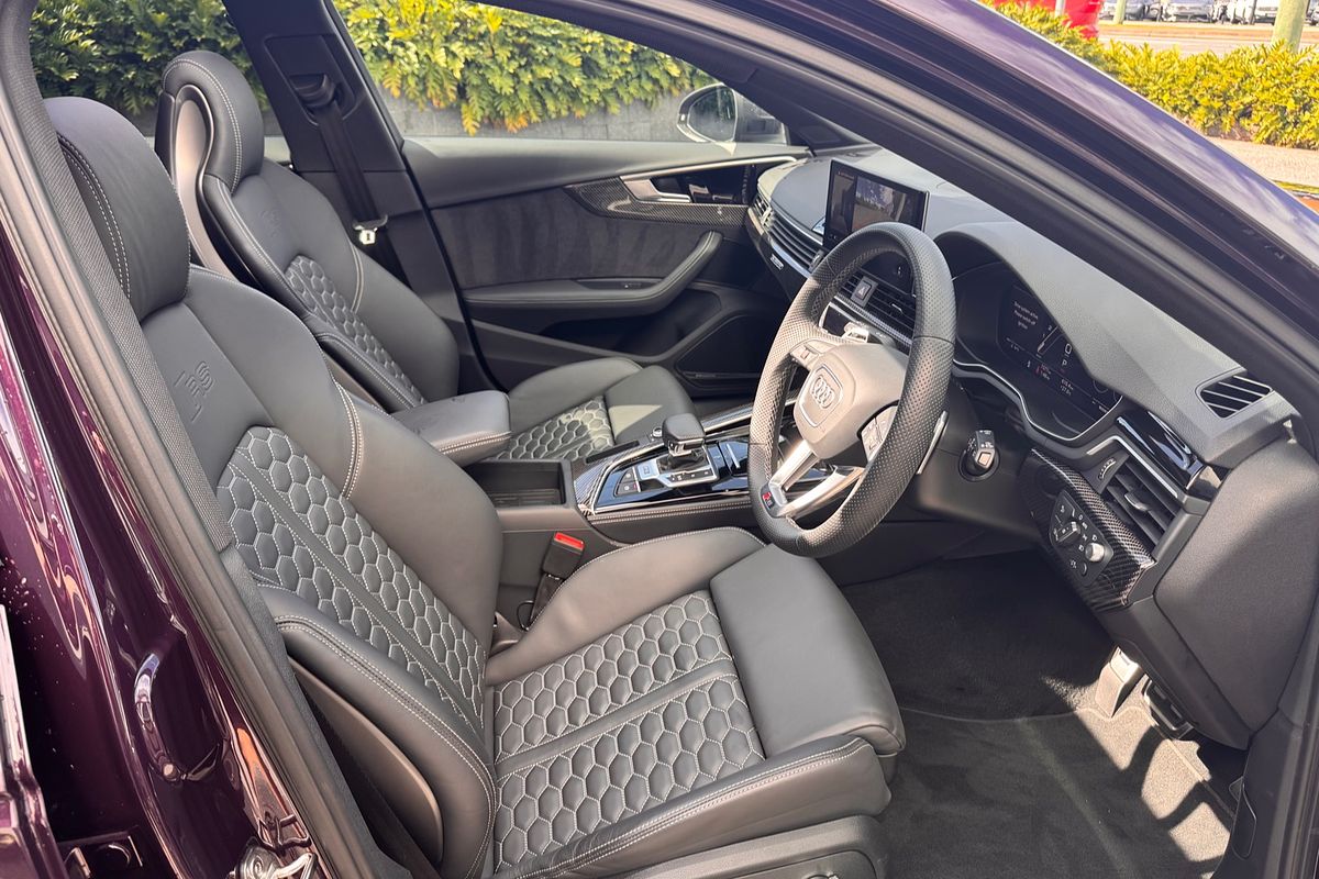 2023 Audi RS4 B9