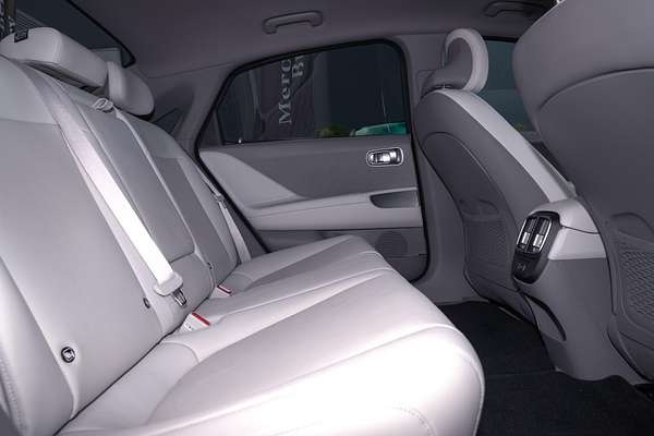 2023 Hyundai IONIQ 6 DYNAMIQ CE.V1