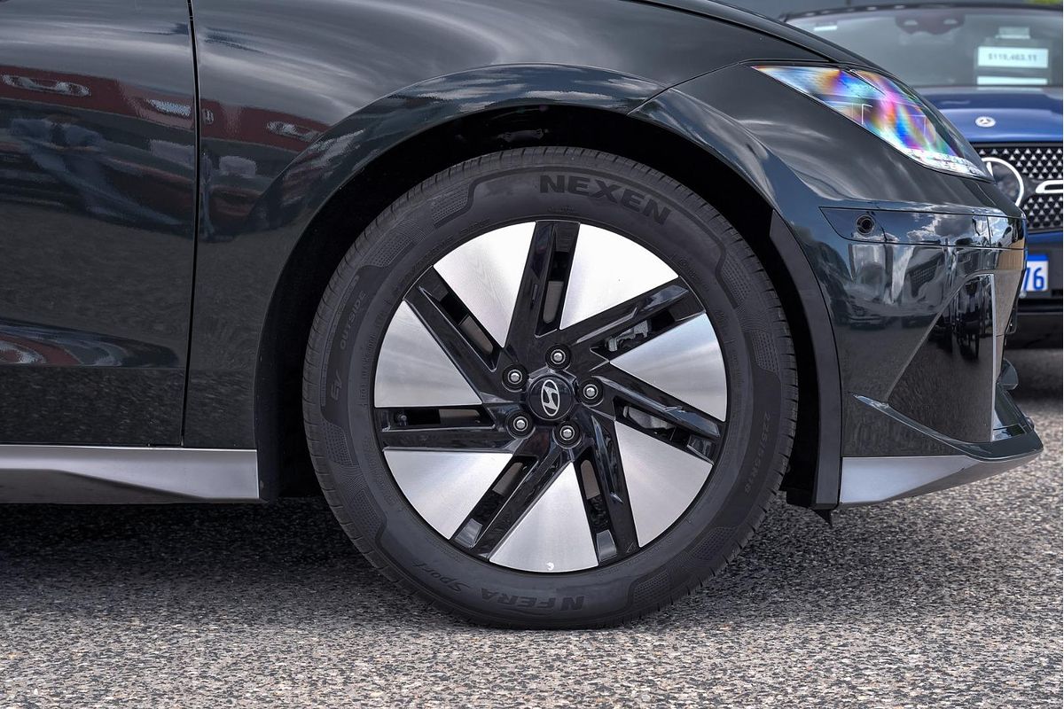 2023 Hyundai IONIQ 6 DYNAMIQ CE.V1