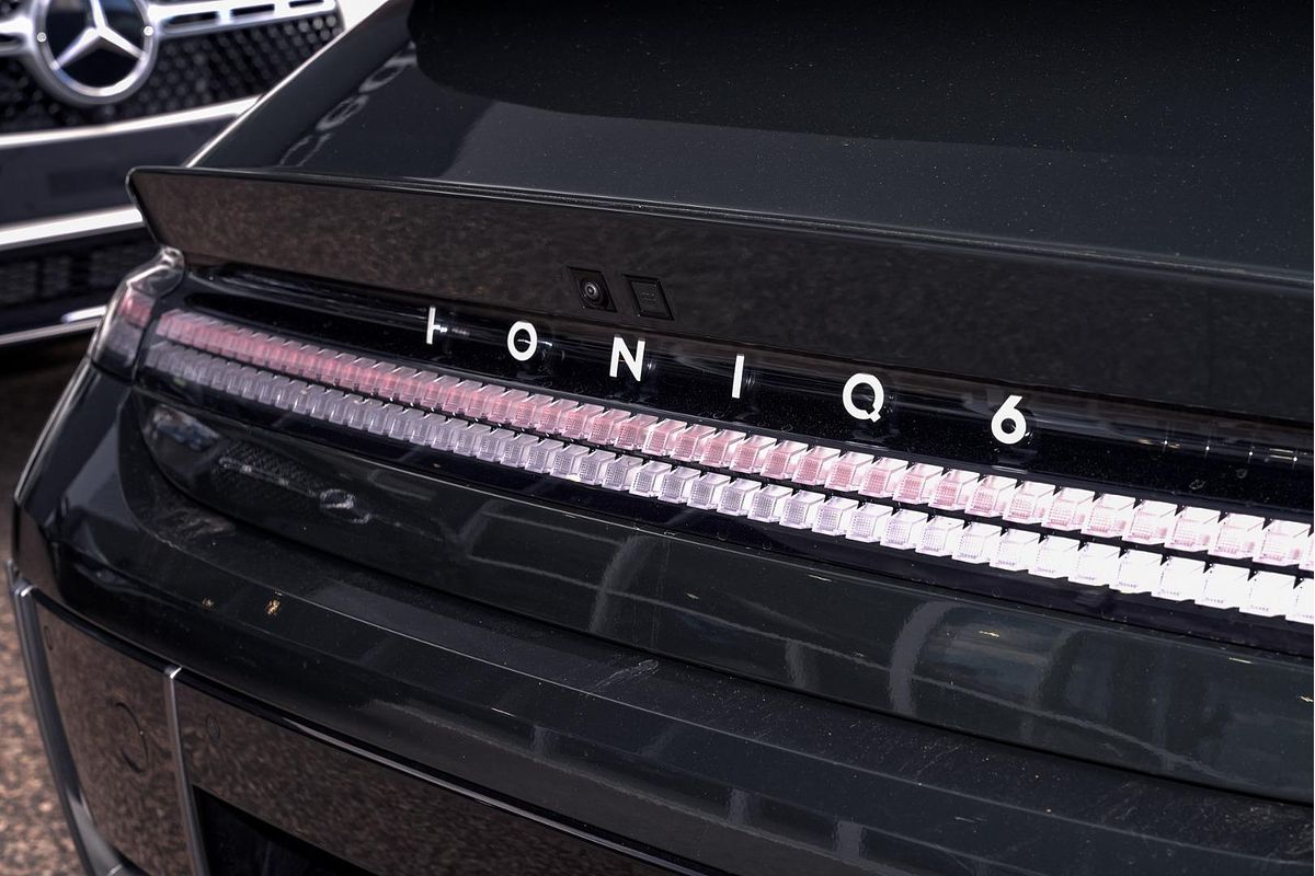 2023 Hyundai IONIQ 6 DYNAMIQ CE.V1