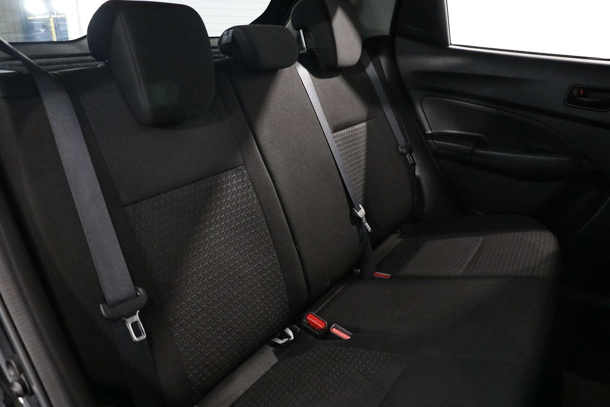 2017 Suzuki Swift GL Navigator AZ
