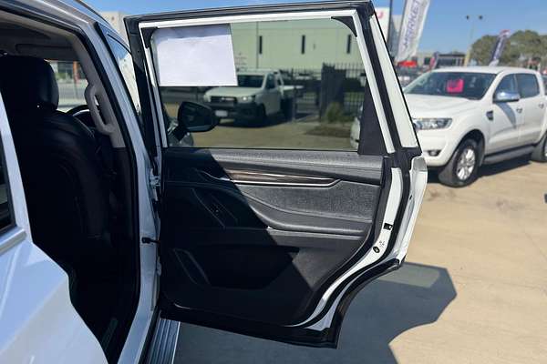 2022 LDV D90 Executive SV9A