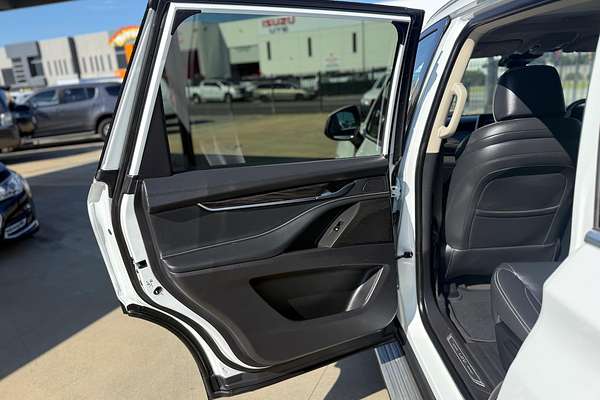 2022 LDV D90 Executive SV9A