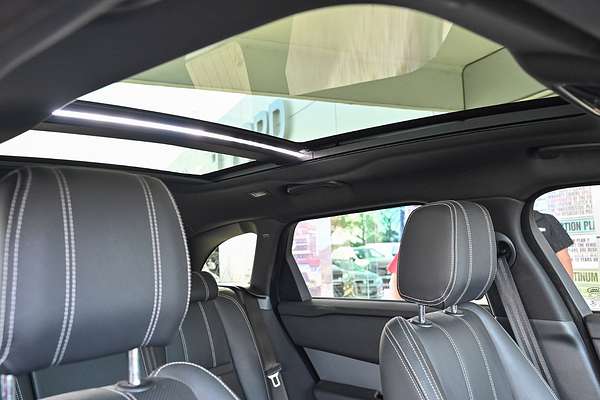 2021 Land Rover Range Rover Velar P250 R-Dynamic S L560