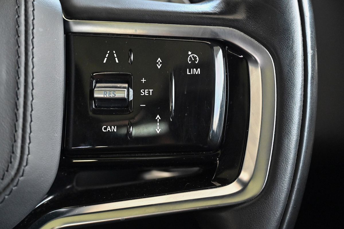 2021 Land Rover Range Rover Velar P250 R-Dynamic S L560