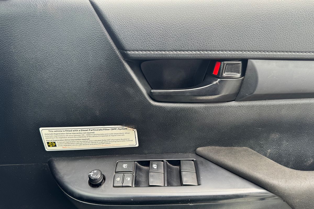 2020 Toyota Hilux SR GUN126R 4X4