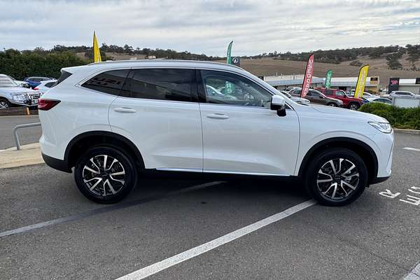 2025 GWM Haval H6 Lux B01