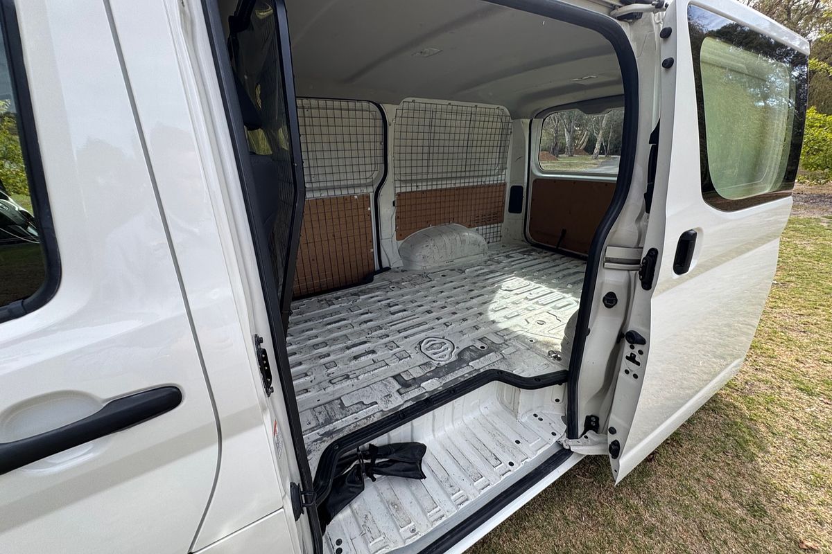 2021 Toyota Hiace GDH300R LWB