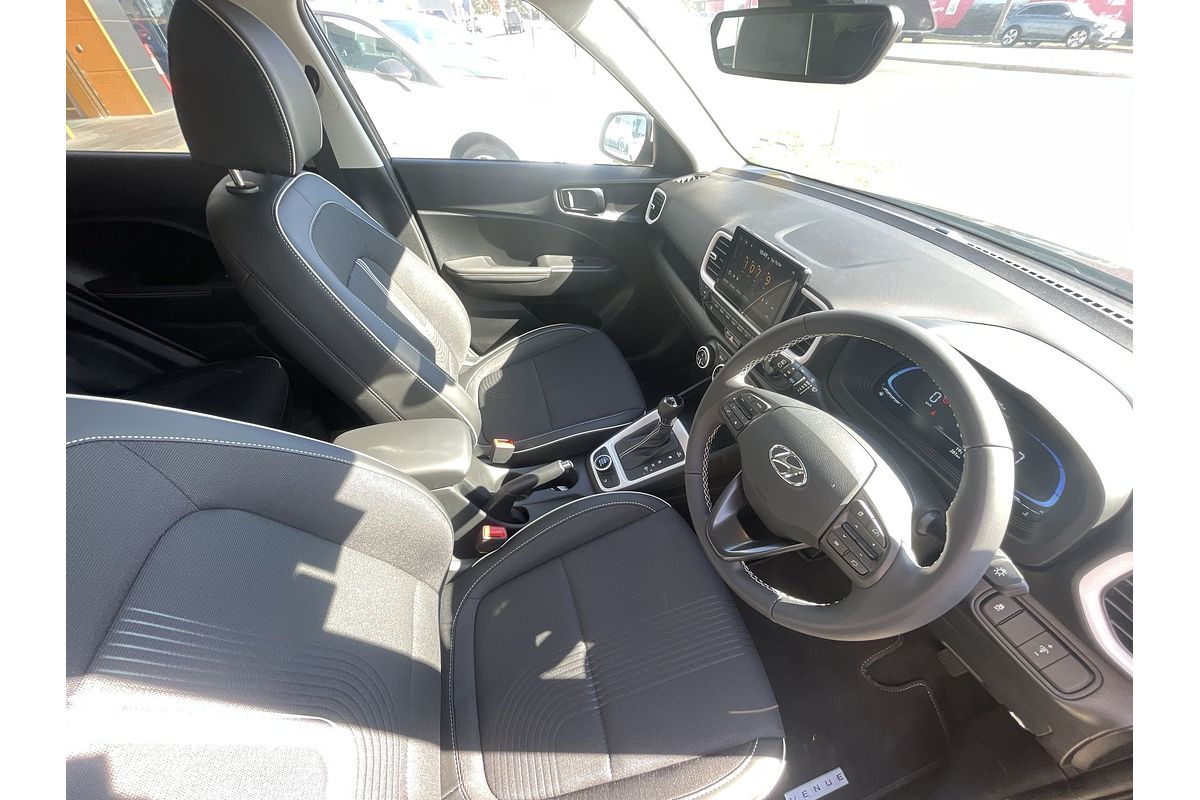 2024 Hyundai Venue Elite QX.V5