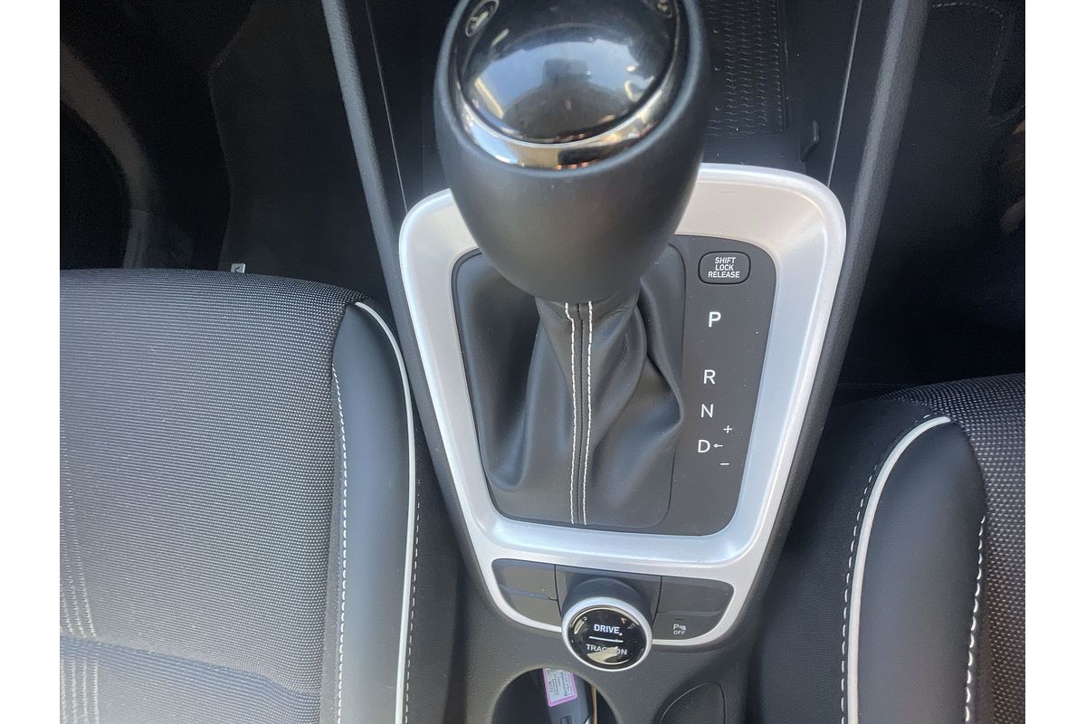 2024 Hyundai Venue Elite QX.V5