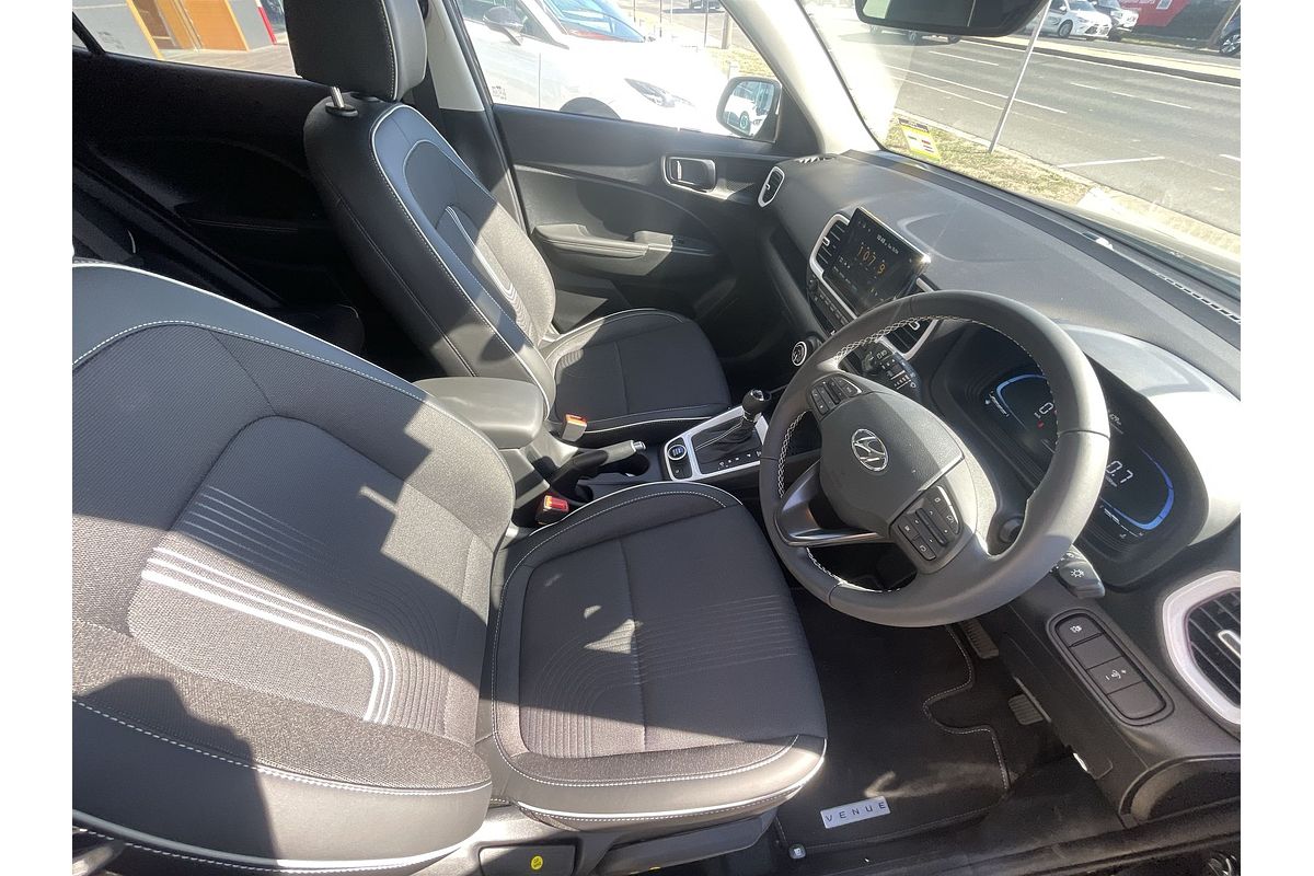2024 Hyundai Venue Elite QX.V5