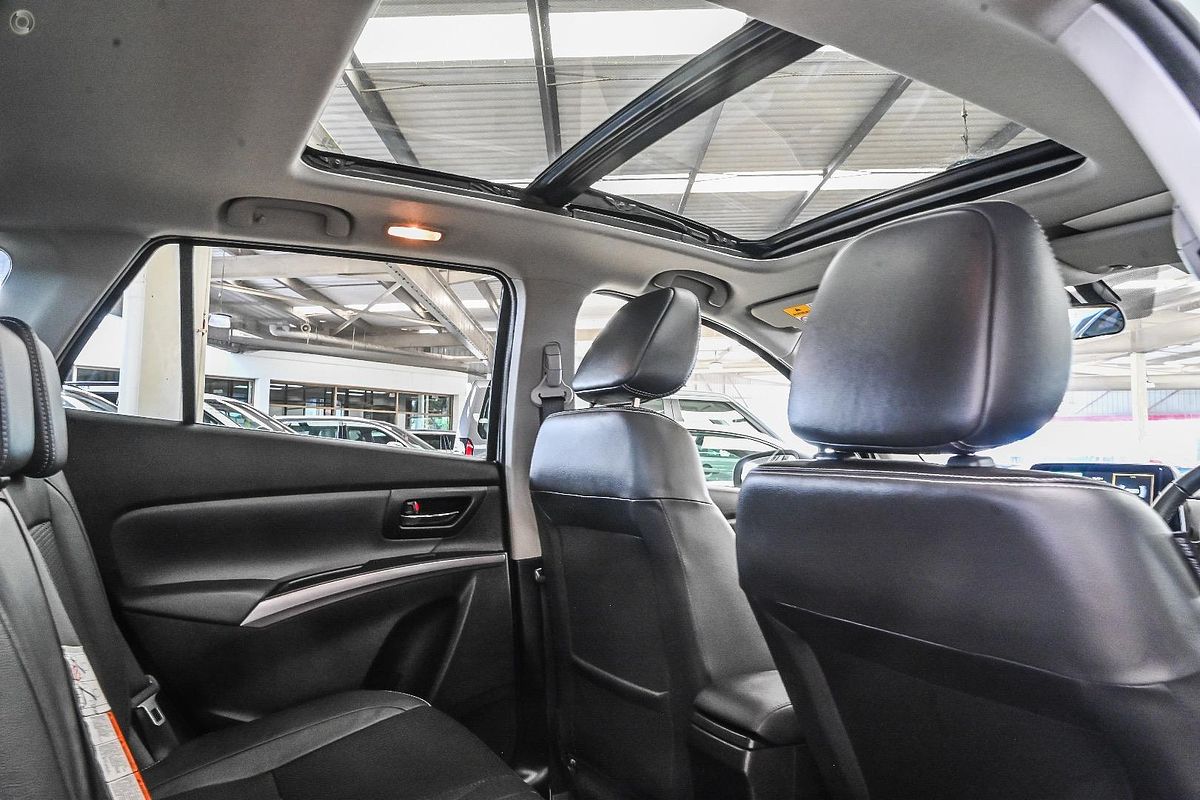 2023 Suzuki S-Cross ALLGRIP Prestige JYB