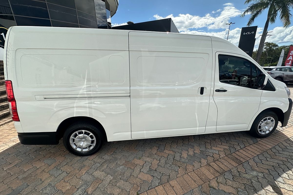 2022 Toyota Hiace  GDH320R