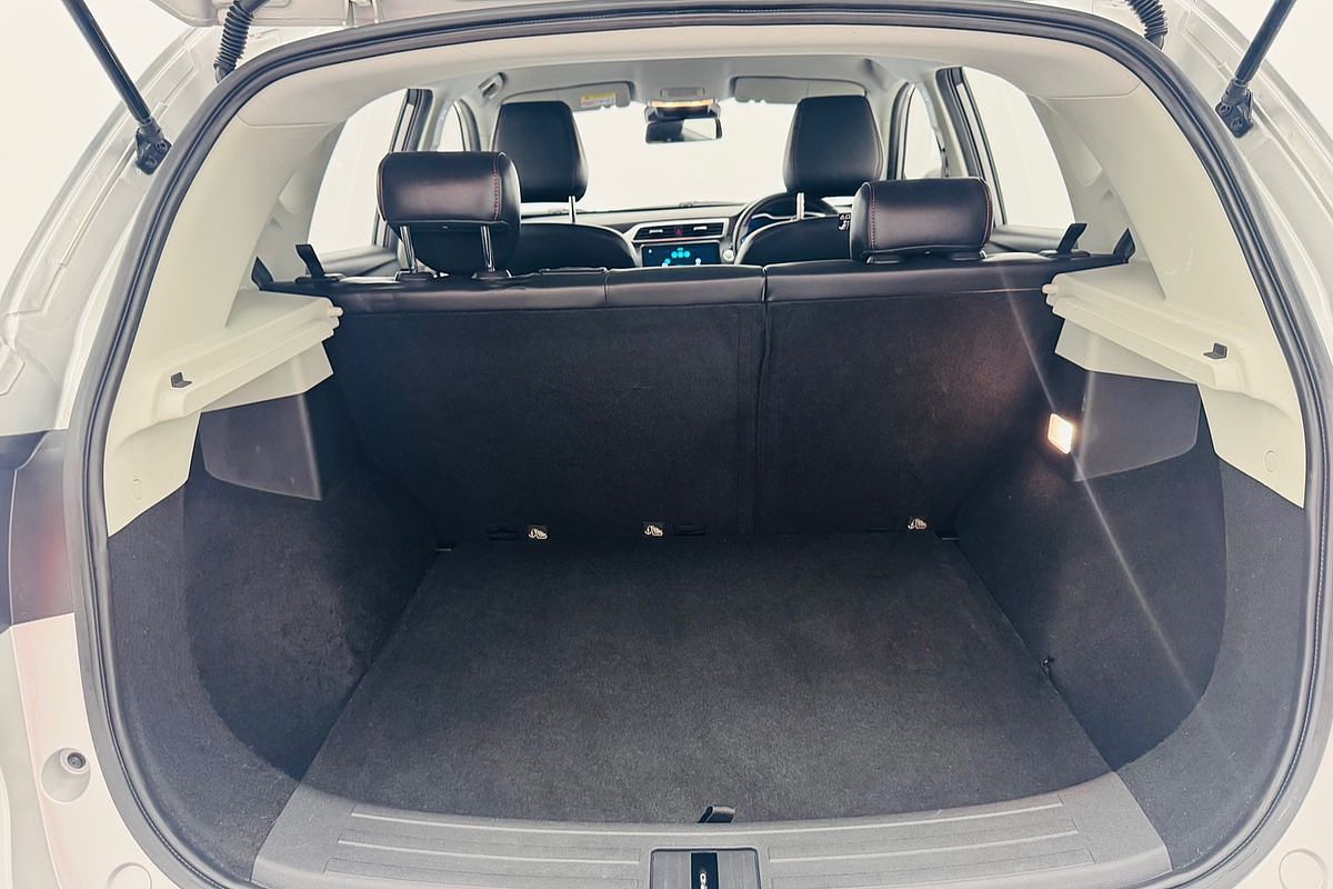 2021 M.G. ZST EXCITE 6 SP AUTOMATIC 5D WAGON T3 