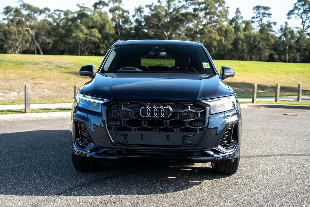 2024 Audi Q7 55 TFSI S line 4M