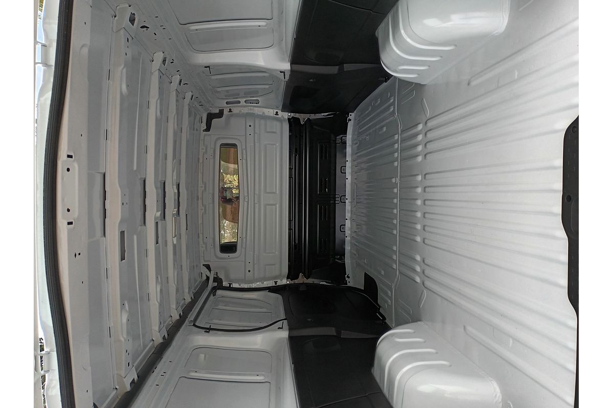 2025 Renault Trafic Pro X82 LWB
