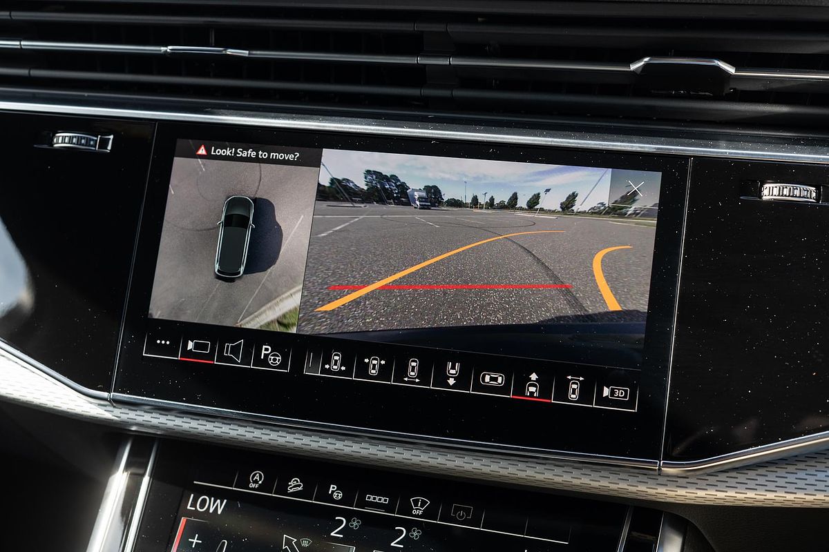 2024 Audi Q7 55 TFSI S line 4M