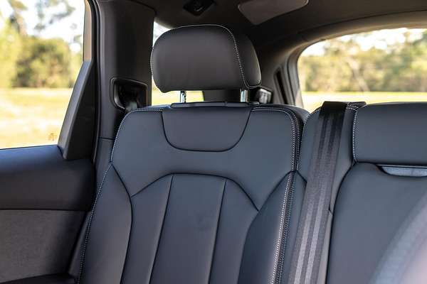 2024 Audi Q7 55 TFSI S line 4M