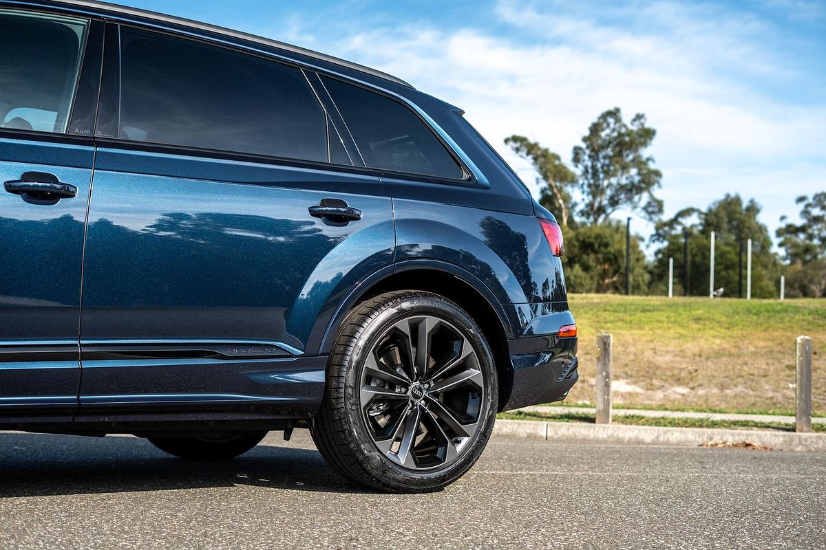 2024 Audi Q7 55 TFSI S line 4M