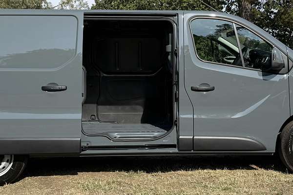 2025 Renault Trafic Premium X82 LWB