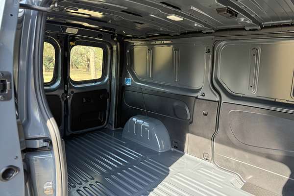 2025 Renault Trafic Premium X82 LWB