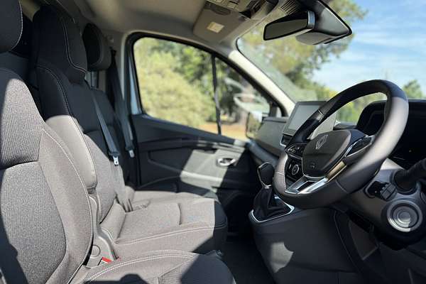 2025 Renault Trafic Premium X82 LWB