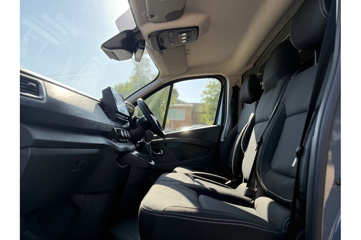 2025 Renault Trafic Premium X82 LWB