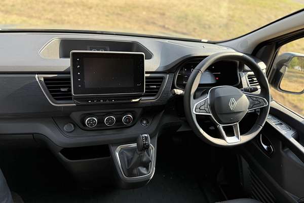 2025 Renault Trafic Premium X82 LWB