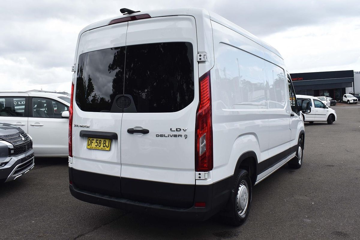 2022 LDV Deliver 9 LWB