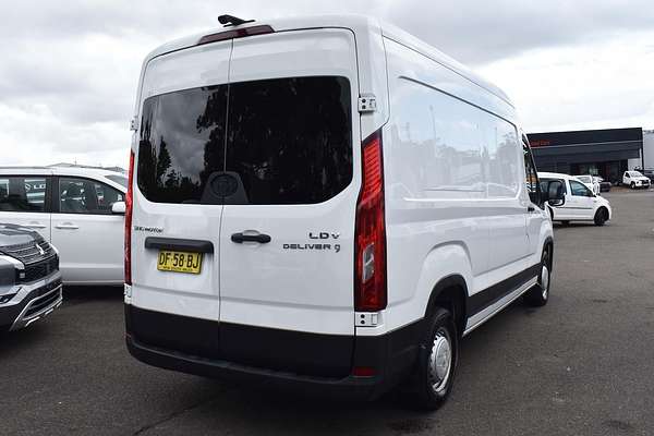 2022 LDV Deliver 9 LWB