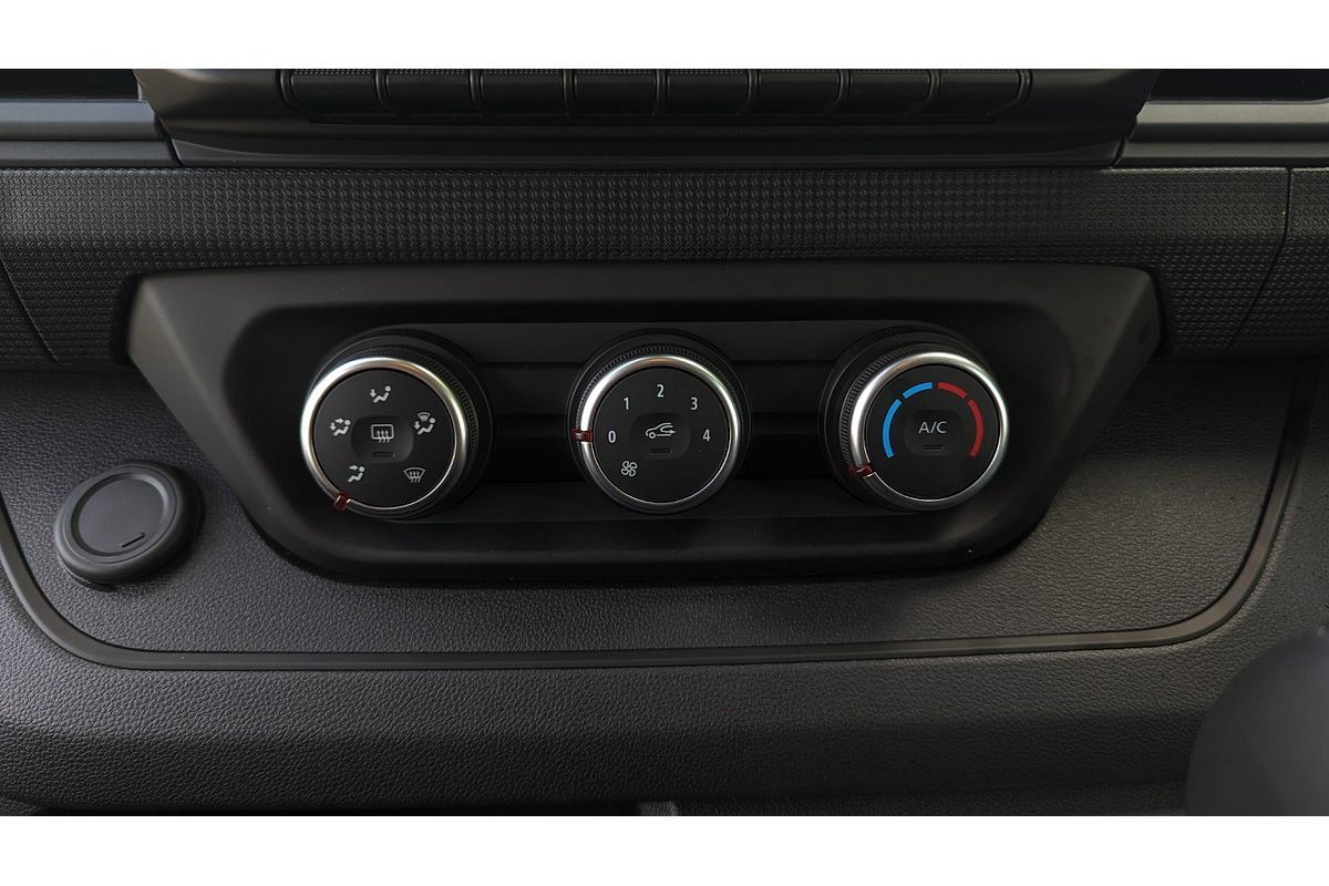 2025 Renault Trafic Premium X82 LWB