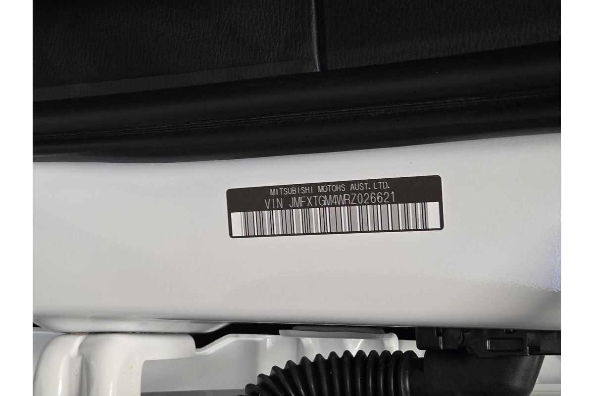 2024 Mitsubishi Outlander LS ZM
