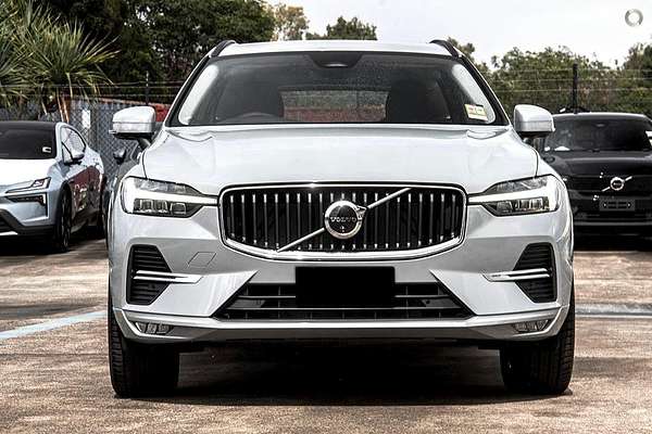 2024 Volvo XC60 Plus B5
